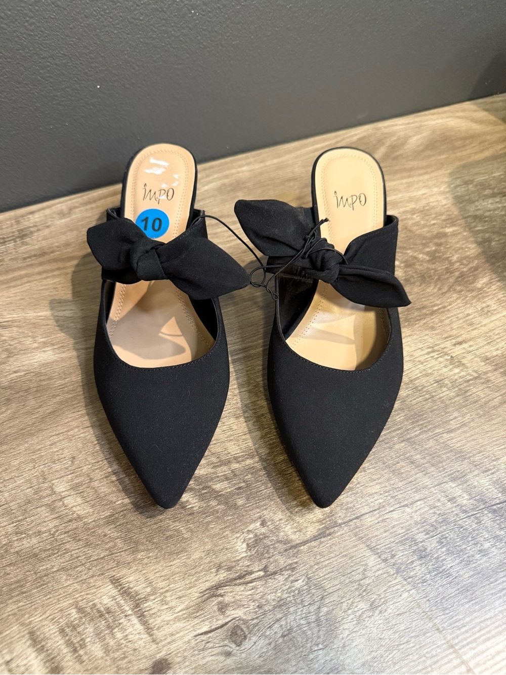 Impo Black Pointed Toe Bow Mule - Women's